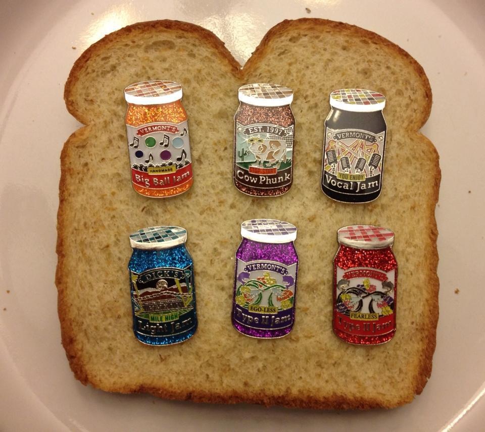 Then you have the Jam Jar series by tweezeburger creator Jon Weber Aka Cactus Bomb Designs. www.cactusbombdesigns.com